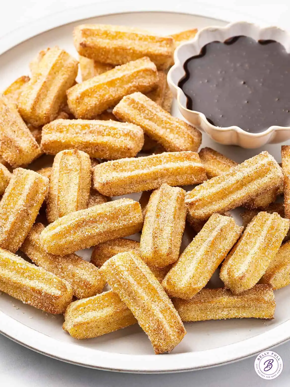 Assortment of delectable Air Fryer Dessert Recipes, featuring crispy treats, and healthy desserts using innovative air frying techniques.