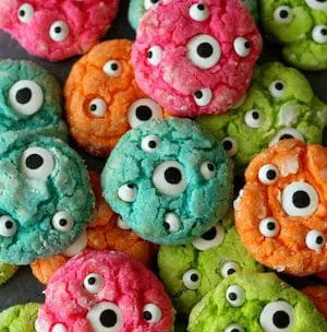 Delicious Gooey Monster Cookies Perfect for Halloween lilluna.com