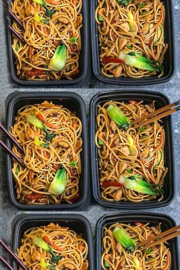 Slow Cooker Chicken Lo Mein Noodles Meal Prep Bowls lifemadesweeter 2 e1487424178251