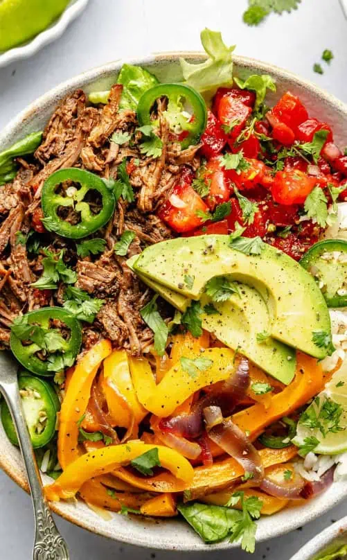 Slow Cooker Chipotle Beef Burrito Bowls