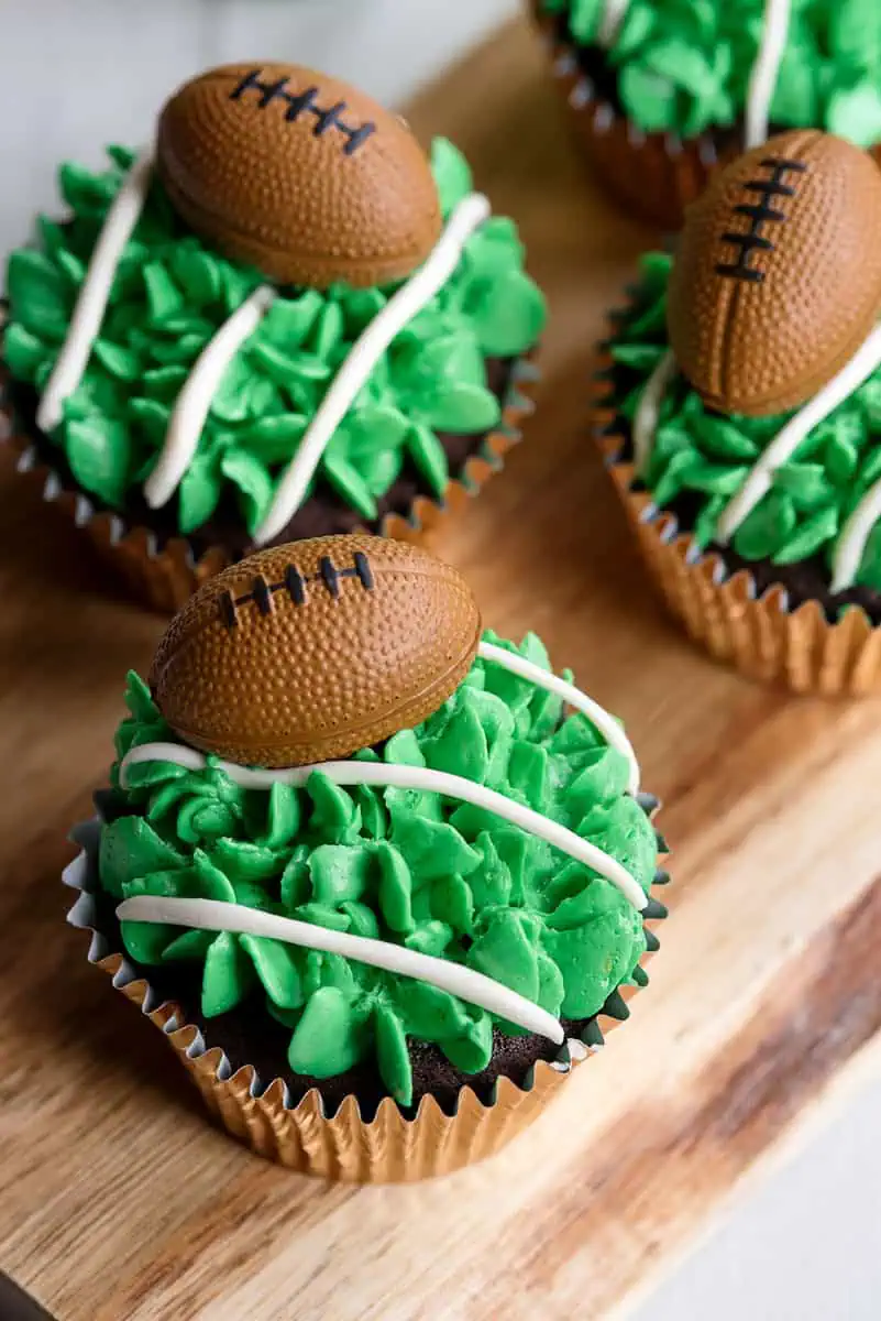 Superbowl Football Cupcakes Frosting Grass Recipe 9364