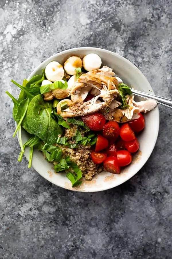 chicken caprese quinoa salad 3