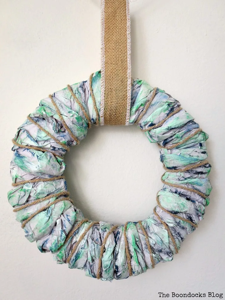 cool paper crafts wreath.jpg