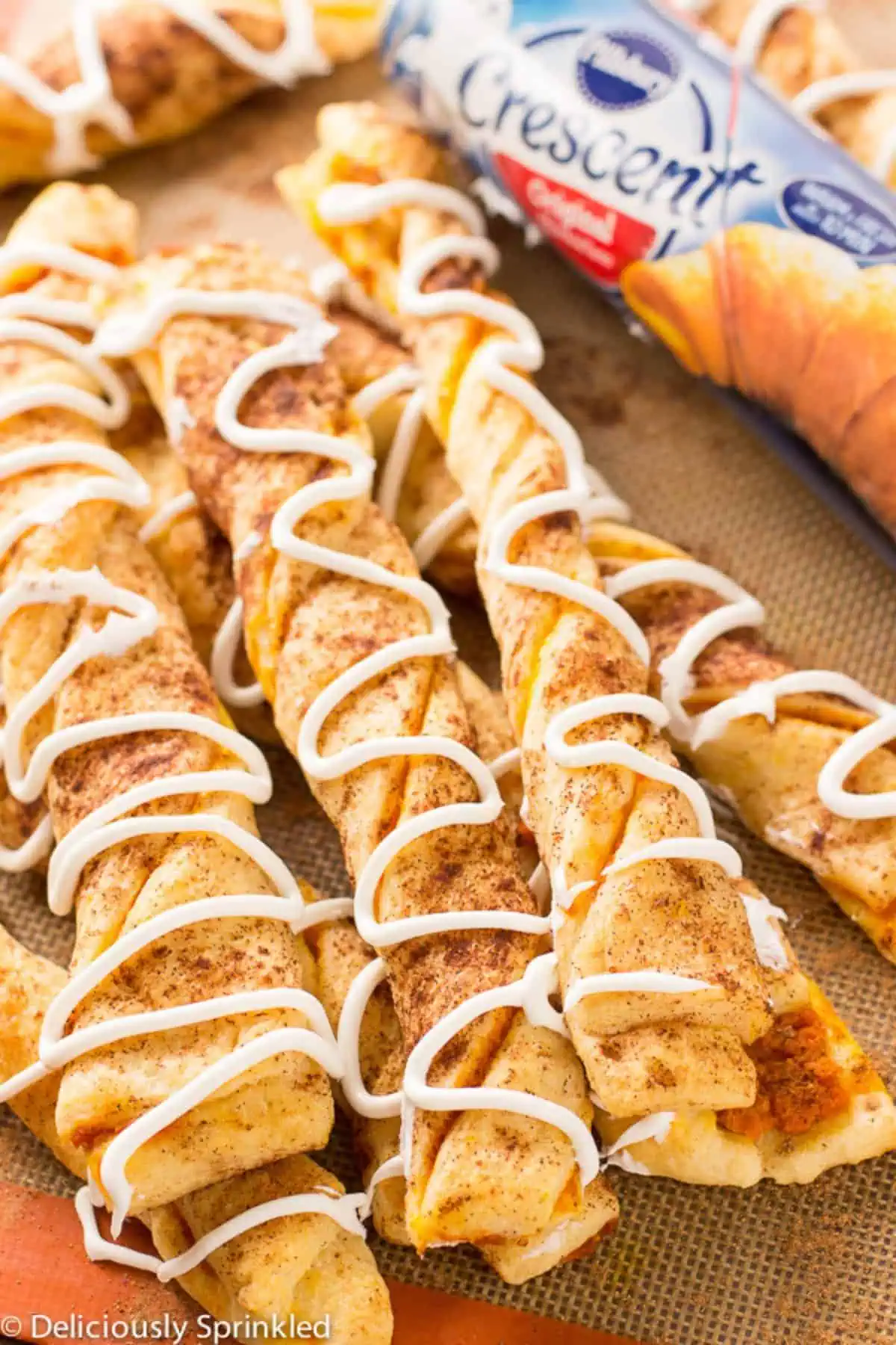 Pumpkin pie crescent twists for a fall snack