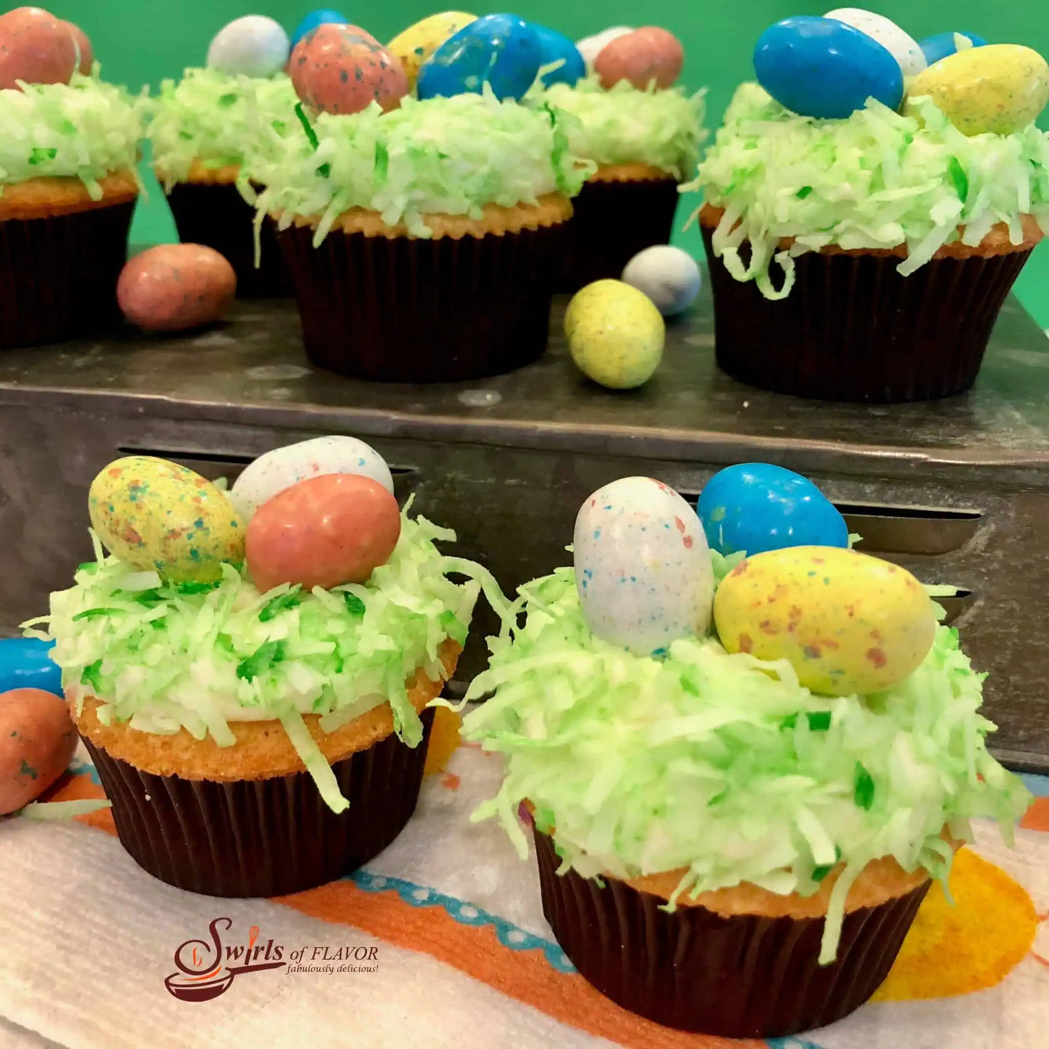 Easter Egg Coconut Cupcakes traysqW
