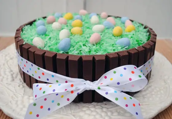 EasterBasketKitKatCake