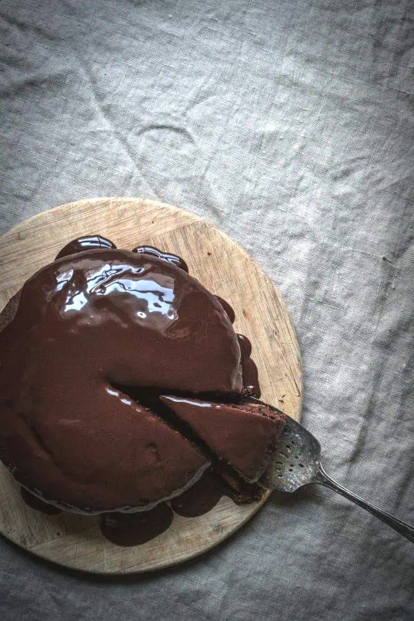 beet chocolate cake 06567