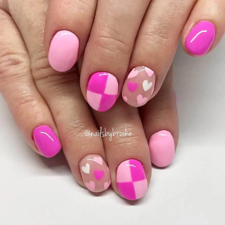 img 7831 1 - Pink nails have been a timeless option, providing a flexible range from soft pale pink to lively hot pink. Whether you seek subtle elegance with pale pink nails or crave the boldness of hot pink chrome nails, the realm of pink nails offers abundant choices.