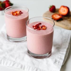 strawberry banana smoothie 4