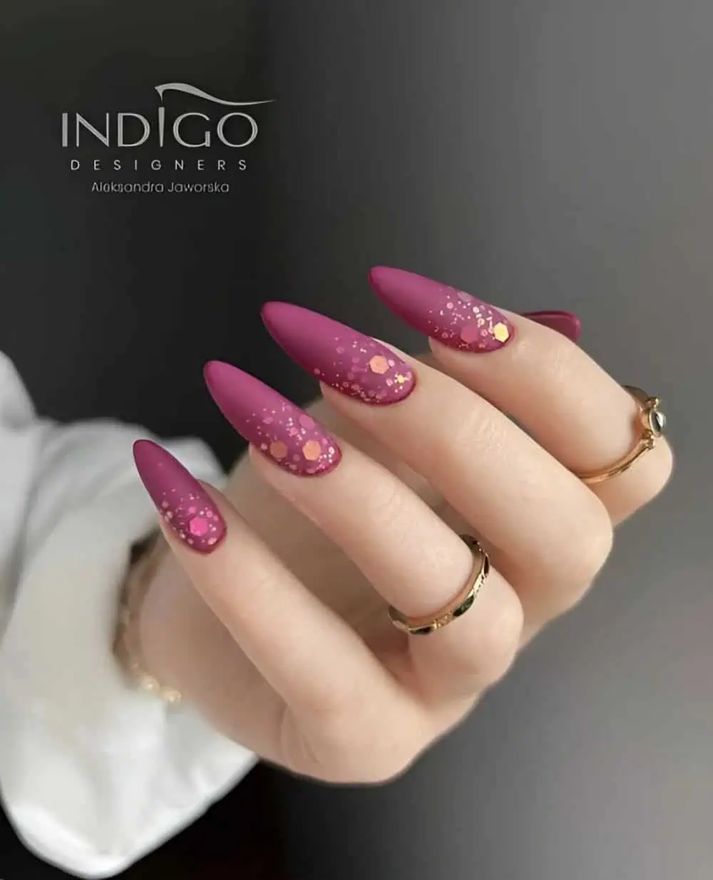 image 19 - Magenta nails go beyond mere fashion; they epitomize audacious personality and flair. Here, we delve into the appeal of magenta nail lacquer, spanning the rich tones of OPI and Essie to the mesmerizing hues of gel varnishes.