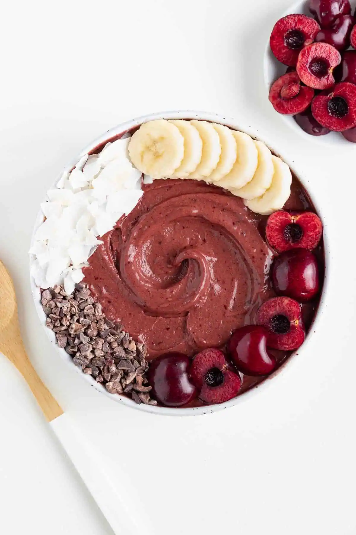 Chocolate Cherry Smoothie Bowl 4