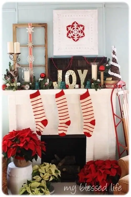 Christmas Vintage Mantel