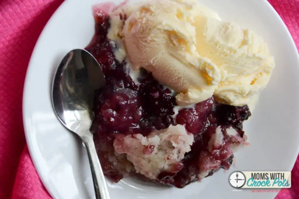 Crockpot Blackberry Cobbler 1 8