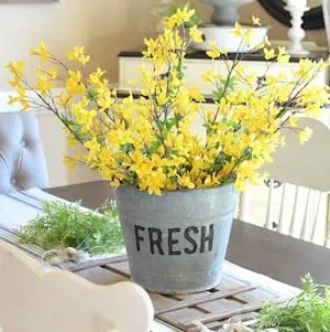  DIY Bucket of Flowers