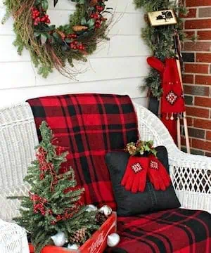 Christmas Loveseat Plaid Decorations