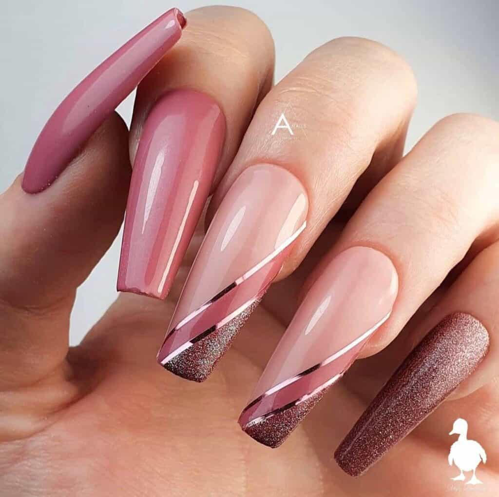 Discover the latest fall nail designs and autumn nail art trends. Explore fall nail colors and get inspired by the best and most popular fall nail colors.