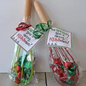 we whisk u a merry christmas baking gift for neighbors