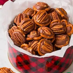 Pretzel Turtles (3 Ingredients) Christmas Food Gift