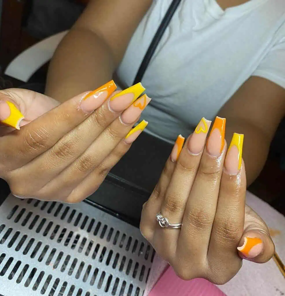 yellow nails 4