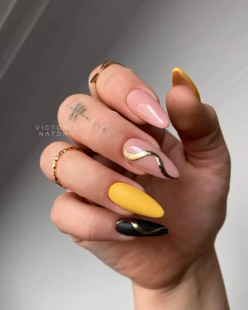 yellow nails 5