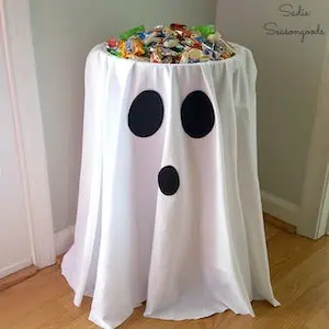 Halloween candy bowl and ghost decoration by upcycling a sewing bucket that looks like a firkin by Sadie Seasongoods