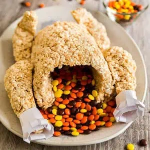 Rice Krispie Treats Thanksgiving Turkey for kids