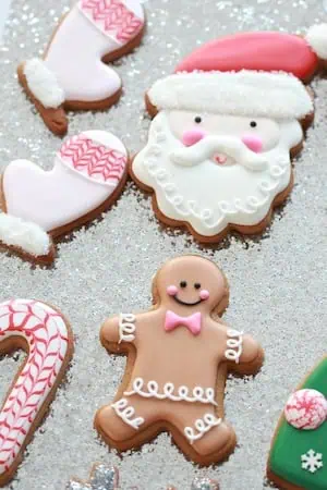 How to Decorate Christmas Cookies (Tutorial for Beginners)