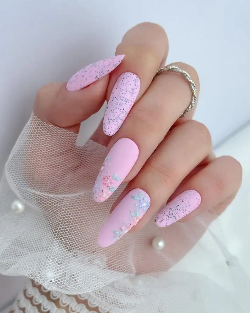 8 19 - Almond nail designs have taken the beauty world by storm, offering a blend of elegance and versatility that suits any occasion. Whether you prefer intricate patterns or minimalist styles, these nail designs offer endless possibilities for expressing your personality.